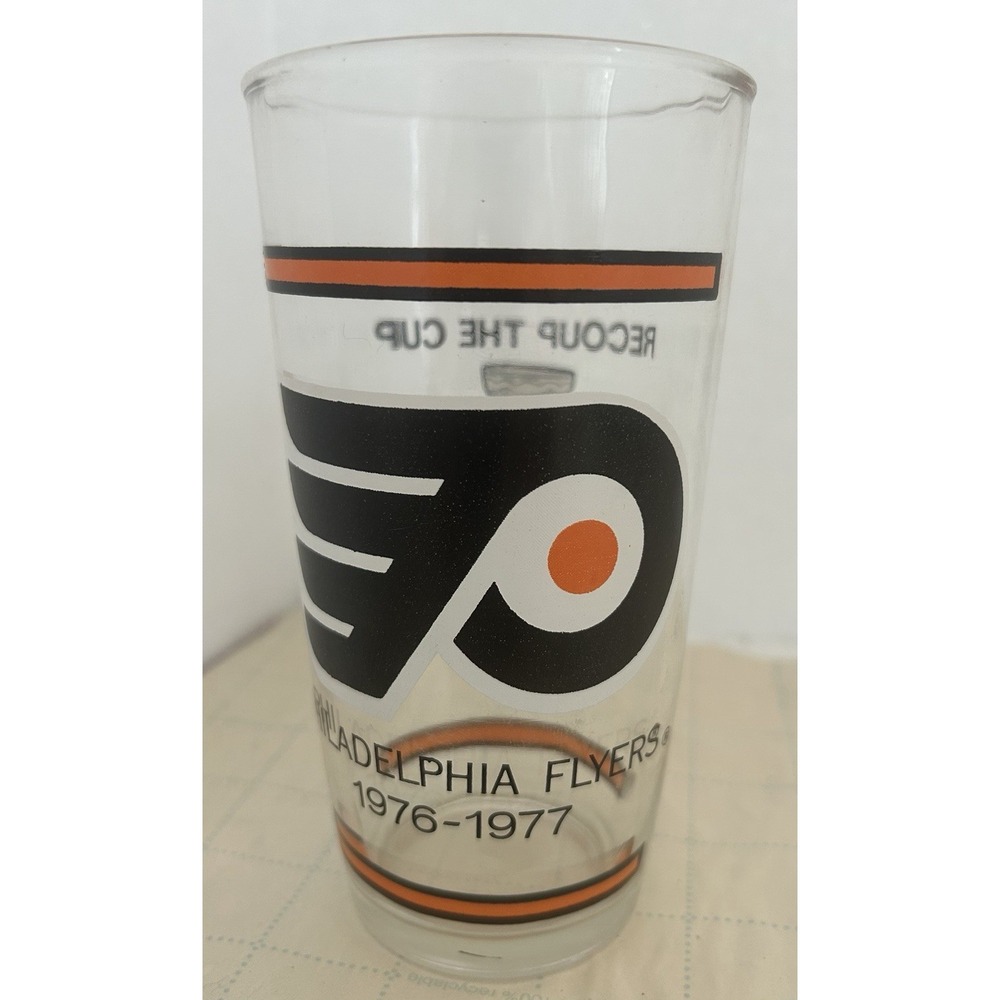 PHILADELPHIA FLYERS VINTAGE 1976-77 STANLEY CUP RECOUP THE CUP GLASS 6" Tall
